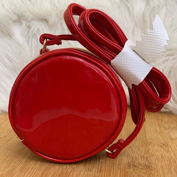 Marc Jacobs | NWOT Mini Red Patent Crossbody Round Circle Canteen Bag Purse - Picture 1 of 17